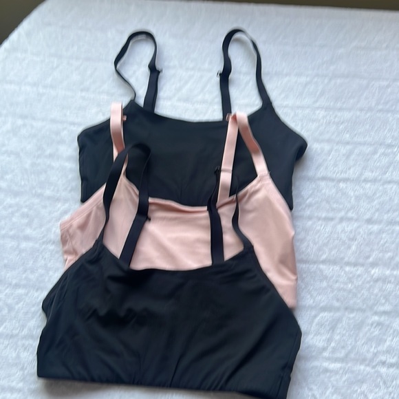 (3) NATORI Limitless Convertible Sport Bra - Picture 1 of 16